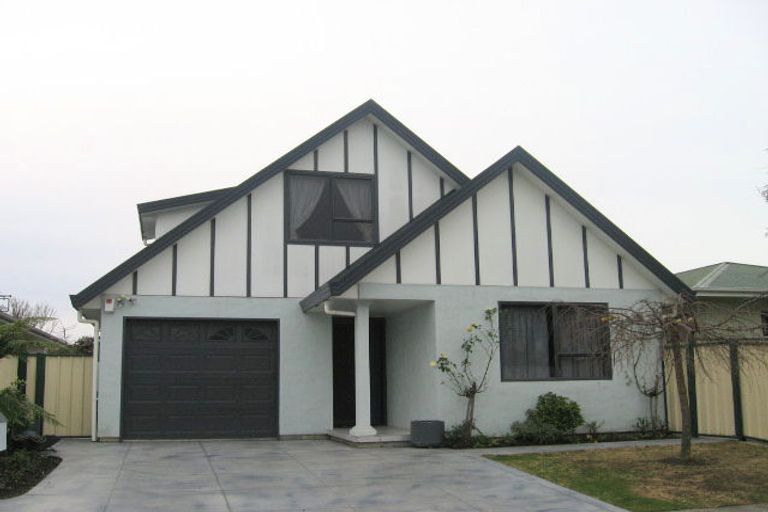 Photo of property in 1b Balmoral Street, Taradale, Napier, 4112