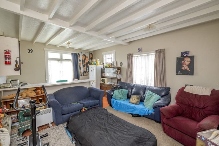 Photo of property in 39 Princes Street, Levin, 5510