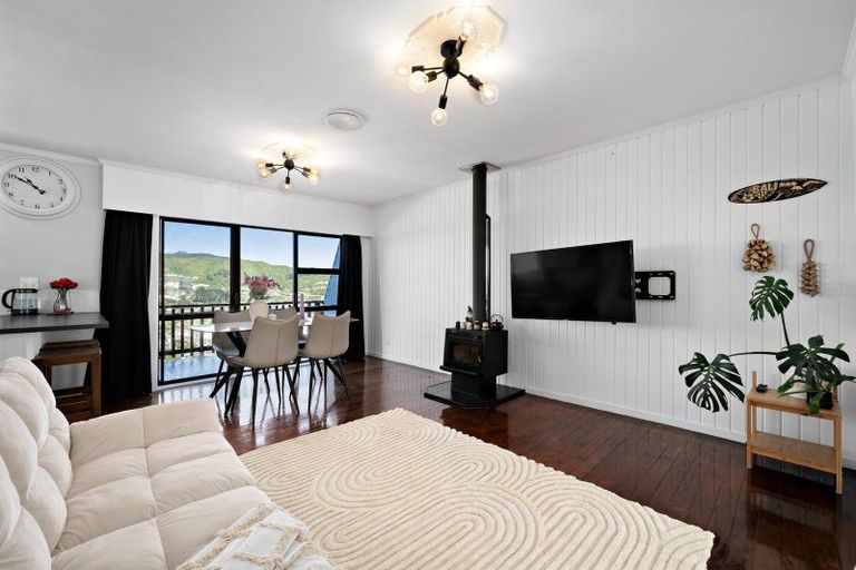 Photo of property in 10a Ceres Crescent, Johnsonville, Wellington, 6037