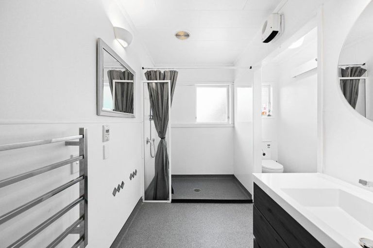 Photo of property in 59 Resthill Crescent, Glenview, Hamilton, 3206