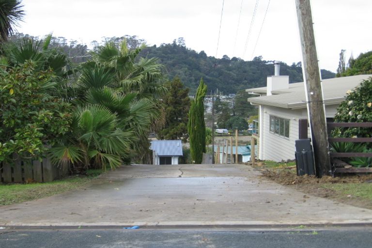 Photo of property in 14 Stillwater Crescent, Stillwater, Silverdale, 0993