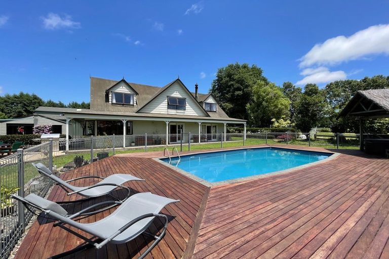 Photo of property in 330 Gun Club Road, Pukekohe, 2676