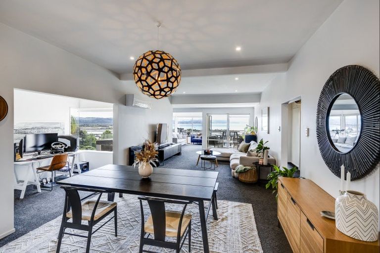 Photo of property in 30 Hospital Terrace, Hospital Hill, Napier, 4110