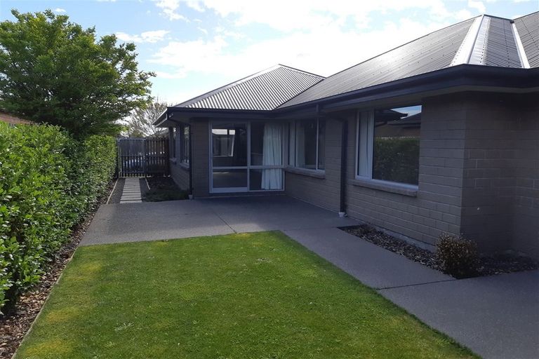 Photo of property in 3 Bradwell Crescent, Halswell, Christchurch, 8025