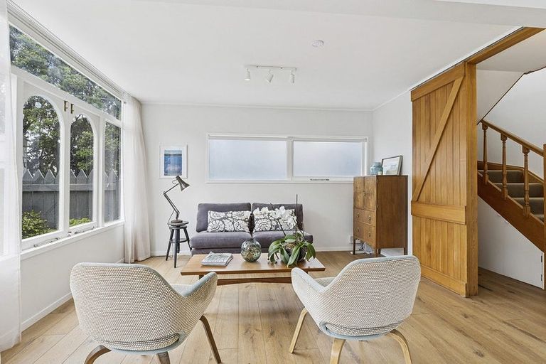 Photo of property in 1/1 Cottleville Terrace, Thorndon, Wellington, 6011