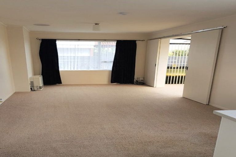Photo of property in 1c Melanie Place, Orewa, 0931
