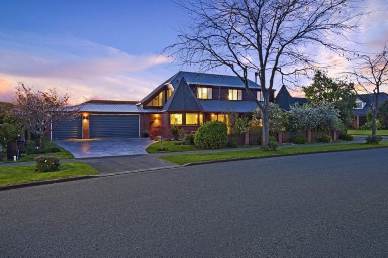 Photo of property in 11 Kedleston Drive, Avonhead, Christchurch, 8042