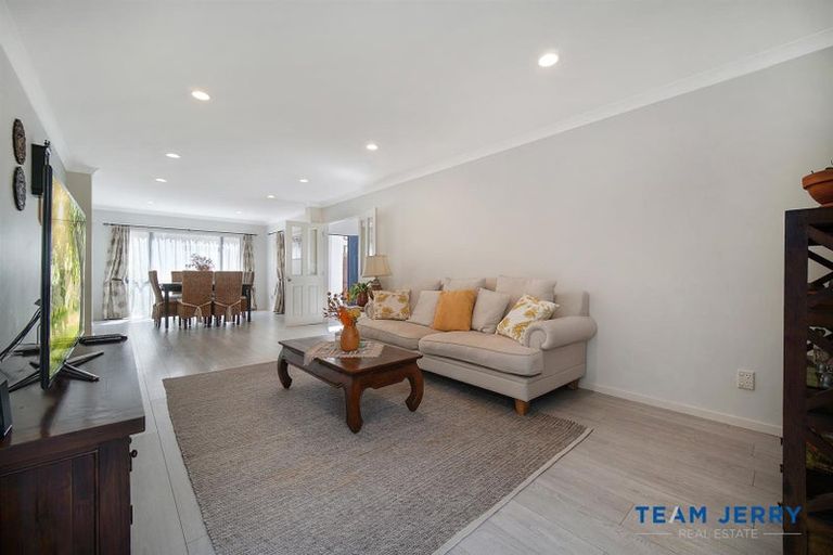 Photo of property in 59 Santa Ana Drive, Dannemora, Auckland, 2016