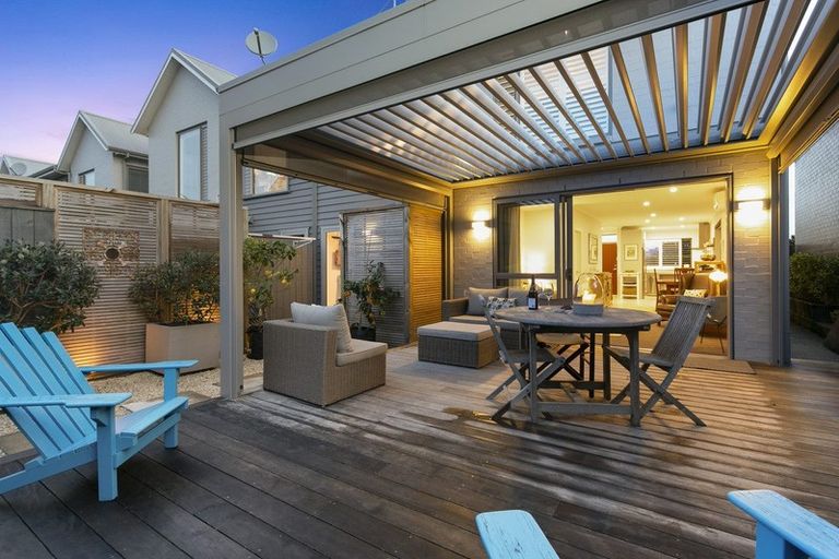 Photo of property in 4 Bomb Point Drive, Hobsonville, Auckland, 0616