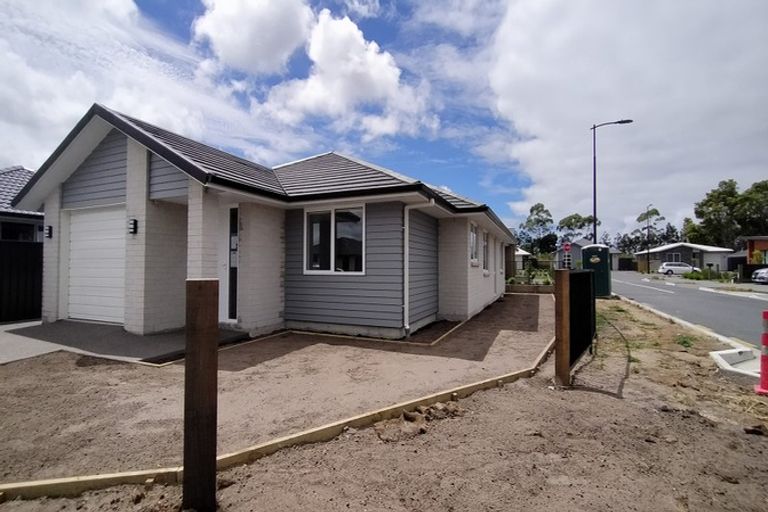 Photo of property in 4 Pioneer Crescent, Omokoroa, 3114