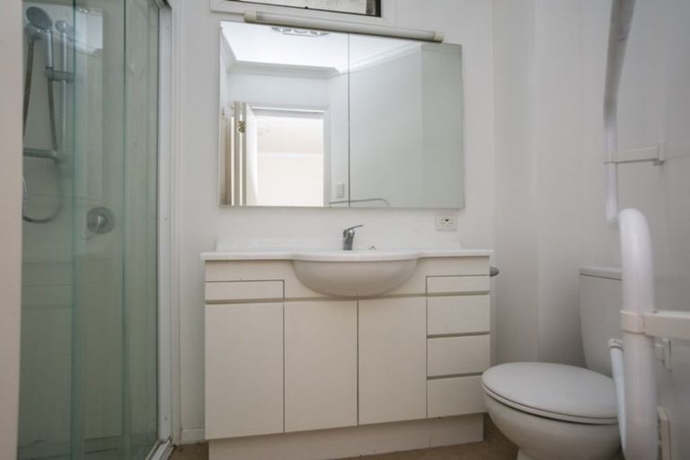 Photo of property in 33 Plassey Street, Havelock North, 4130