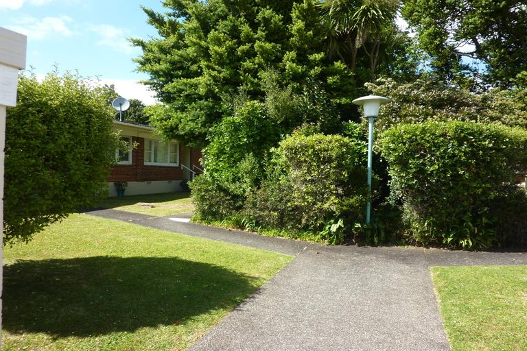 Photo of property in 9/11 Oakland Avenue, Papatoetoe, Auckland, 2025