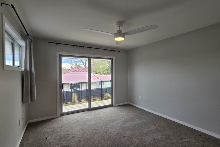 Photo of property in 2/3 Esher Place, Saint Martins, Christchurch, 8022