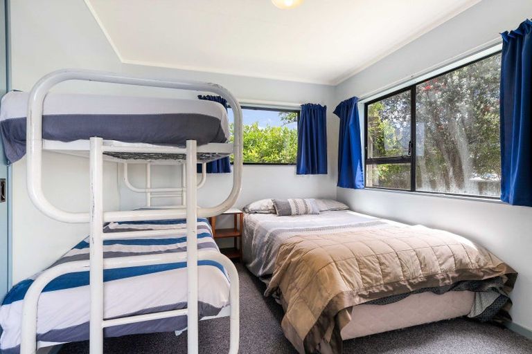 Photo of property in 112 Hampton Road, Whangamata, 3620