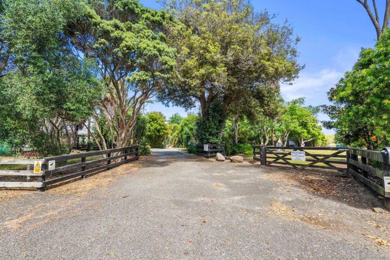 Photo of property in 49 Kai Iwi Lakes Road, Omamari, Dargaville, 0373