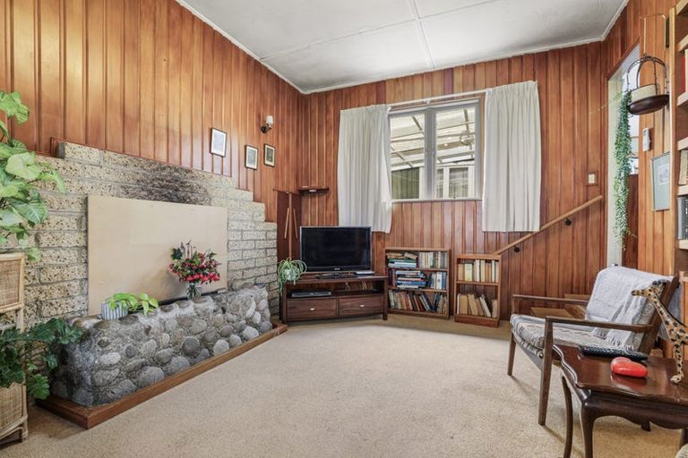 Photo of property in 61 Robinson Avenue, Holdens Bay, Rotorua, 3010