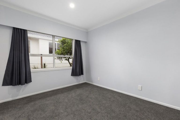 Photo of property in 2c Grierson Place, Pukekohe, 2120