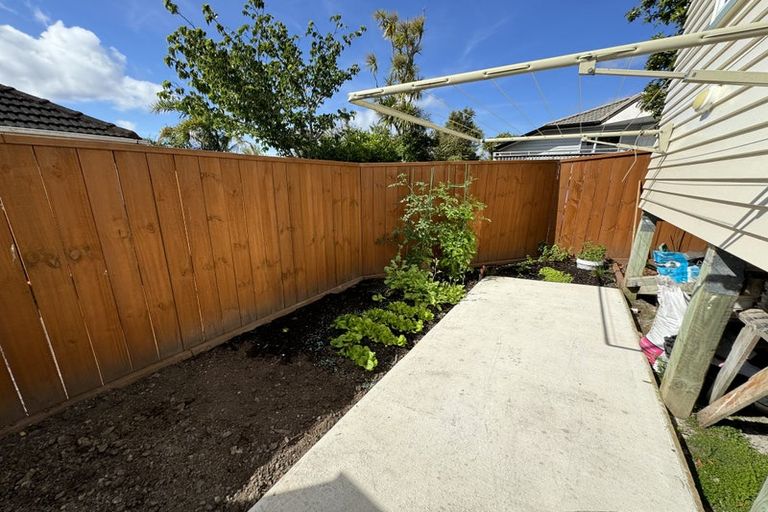 Photo of property in 25 Jaemont Avenue, Te Atatu South, Auckland, 0610
