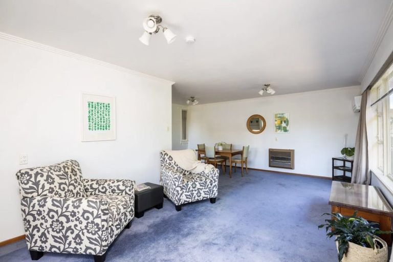 Photo of property in 16b Te Mete Terrace, Merrilands, New Plymouth, 4312