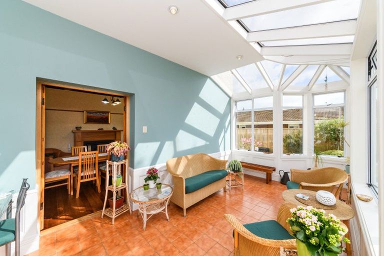 Photo of property in 15 Annandale Avenue, Takaro, Palmerston North, 4410