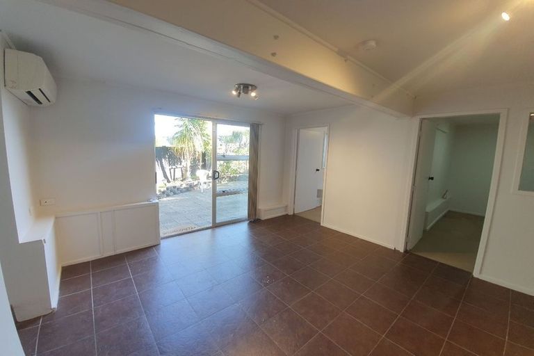 Photo of property in 2/40 Bayview Road, Bayview, Auckland, 0629