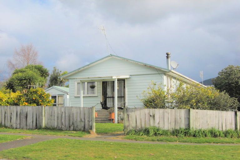 Photo of property in 39 Hingaia Street, Turangi, 3334