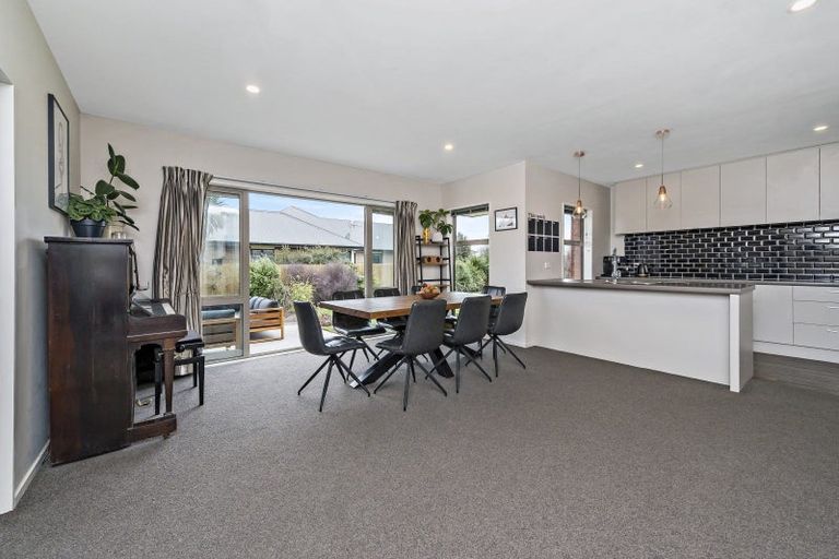 Photo of property in 6 Greenan Place, Doyleston, 7683