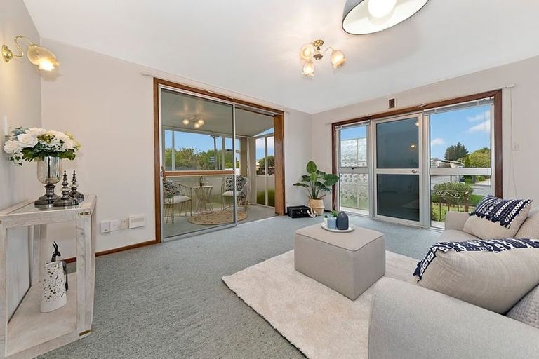 Photo of property in 2/10 Nyoli Street, Northcote, Christchurch, 8052