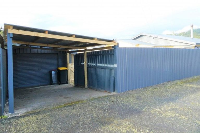 Photo of property in 15 O'grady Street, Blaketown, Greymouth, 7805