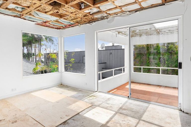 Photo of property in 9 Paritai Drive, Orakei, Auckland, 1071