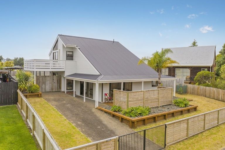 Photo of property in 28 Pleasant Place, Pauanui, Hikuai, 3579