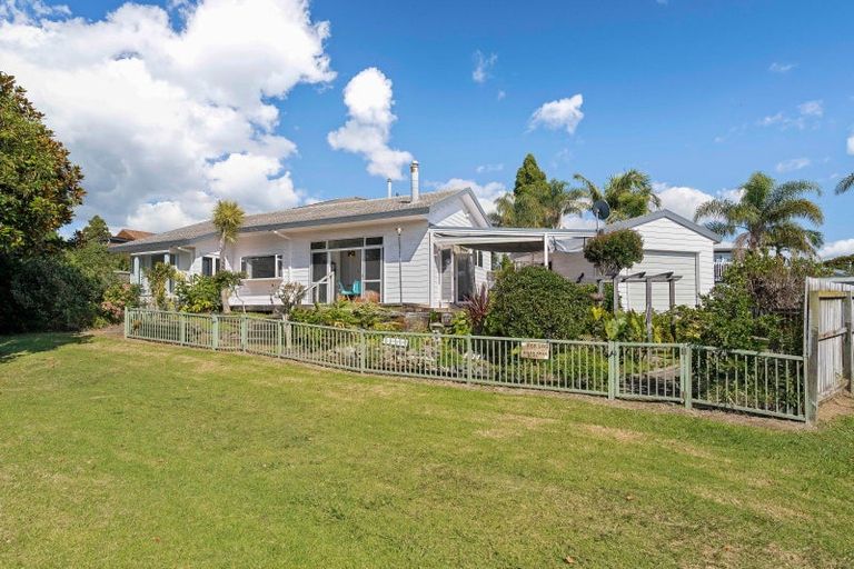 Photo of property in 135b Durrant Drive, Whangamata, 3620