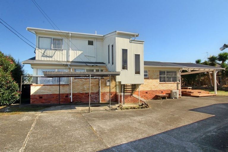 Photo of property in 5 Dreadon Road, Manurewa, Auckland, 2102