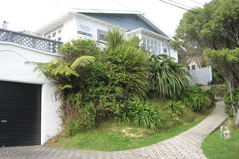 Photo of property in 25 Shirley Street, Karori, Wellington, 6012