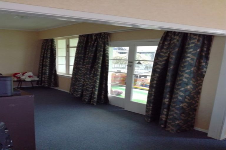 Photo of property in 9 Birch Street, Tuatapere, 9620