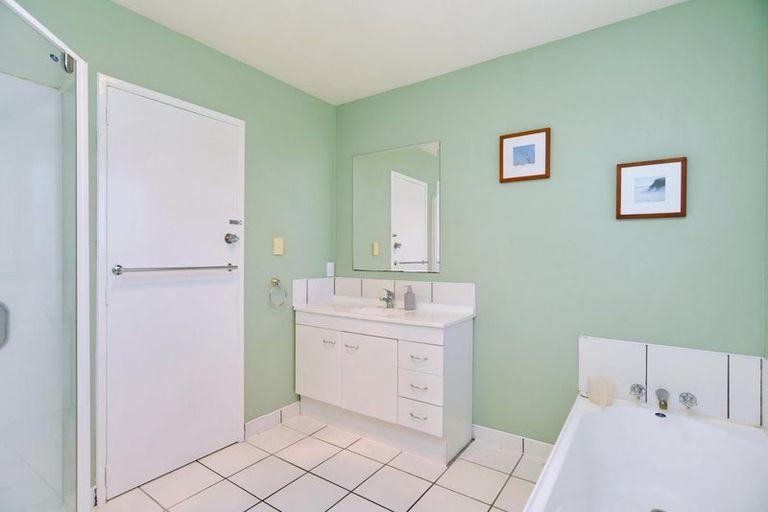 Photo of property in 10 Martyn Street, Rangiora, 7400