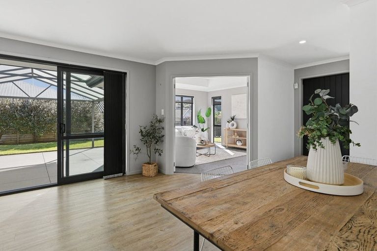 Photo of property in 8 Vantage Place, Omokoroa, 3114