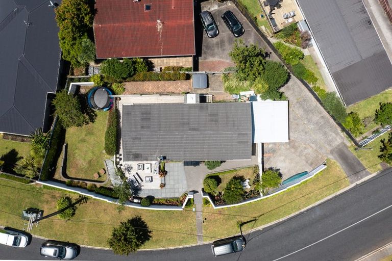 Photo of property in 1/46 Matipo Road, Mairangi Bay, Auckland, 0630