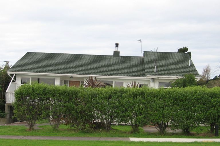 Photo of property in 94 Sandspit Road, Shelly Park, Auckland, 2014
