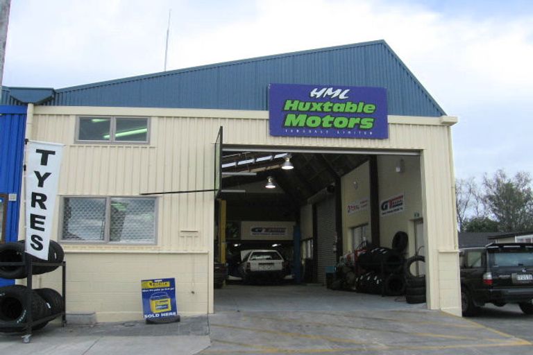 Photo of property in 16a Puketapu Road, Taradale, Napier, 4112