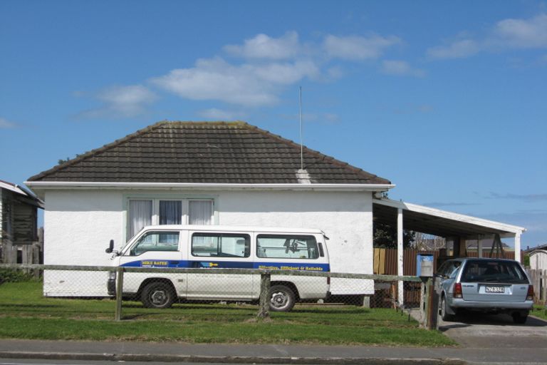 Photo of property in 22 Rangiora Street, Castlecliff, Whanganui, 4501