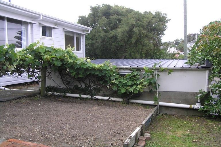 Photo of property in 164 Seatoun Heights Road, Seatoun, Wellington, 6022
