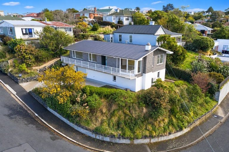 Photo of property in 11 Cross Street, Mornington, Dunedin, 9011