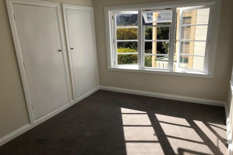 Photo of property in 29a Grass Street, Roseneath, Wellington, 6011