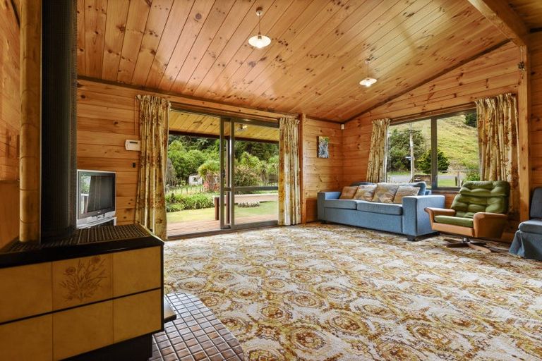 Photo of property in 3 Tombleson Road, Lake Rotoma, Rotorua, 3074