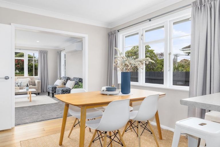 Photo of property in 11 Read Street, Levin, 5510