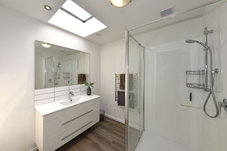 Photo of property in 2/6 Gatonby Place, Avonhead, Christchurch, 8042