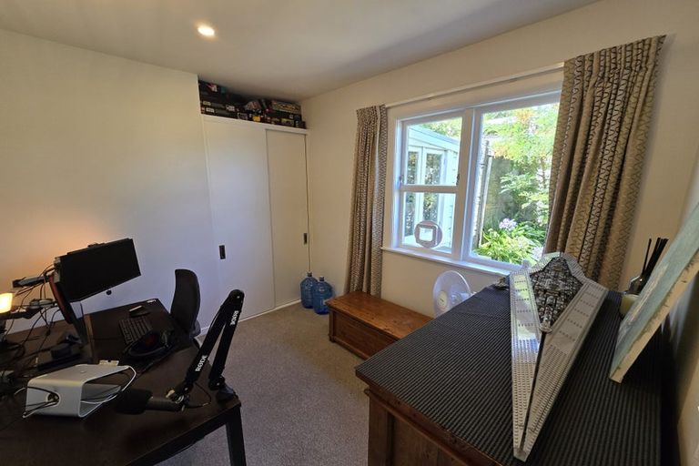 Photo of property in 1 Barretts Way, Miramar, Wellington, 6022