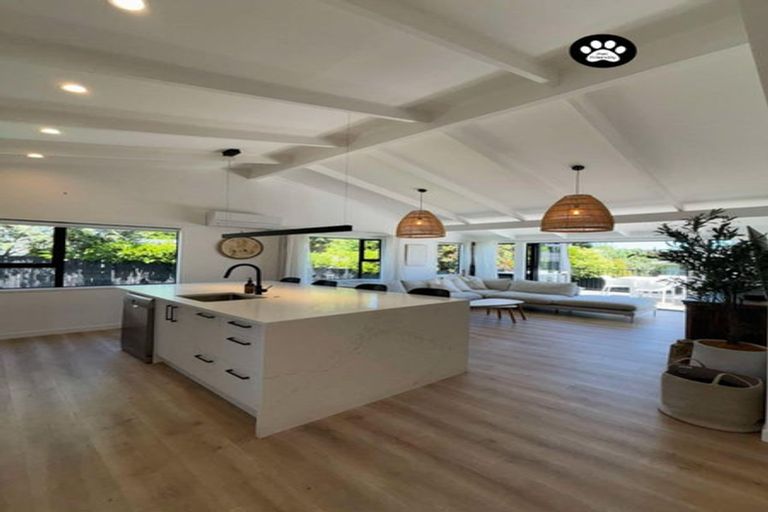 Photo of property in 19a Walbrook Road, Manly, Whangaparaoa, 0930