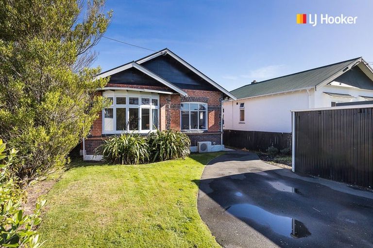 Photo of property in 16 Crest Street, Tainui, Dunedin, 9013
